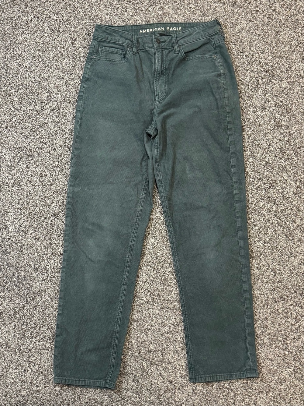 American Eagle Outfitters High-Rise Straight Leg “Mom” Jeans in Green - Picture 2 of 6